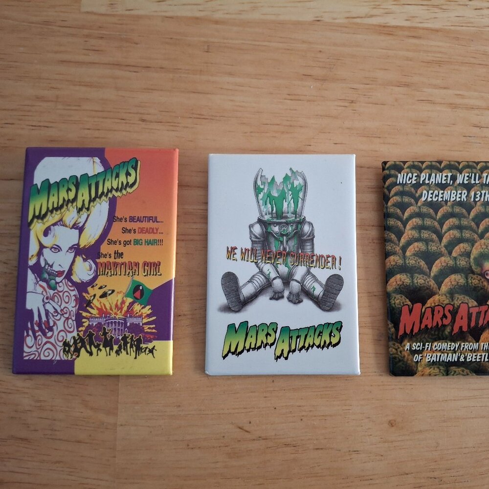 3x 1990s Vintage Pinback Buttons Pins MARS ATTACKS